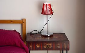 B&B Tecla